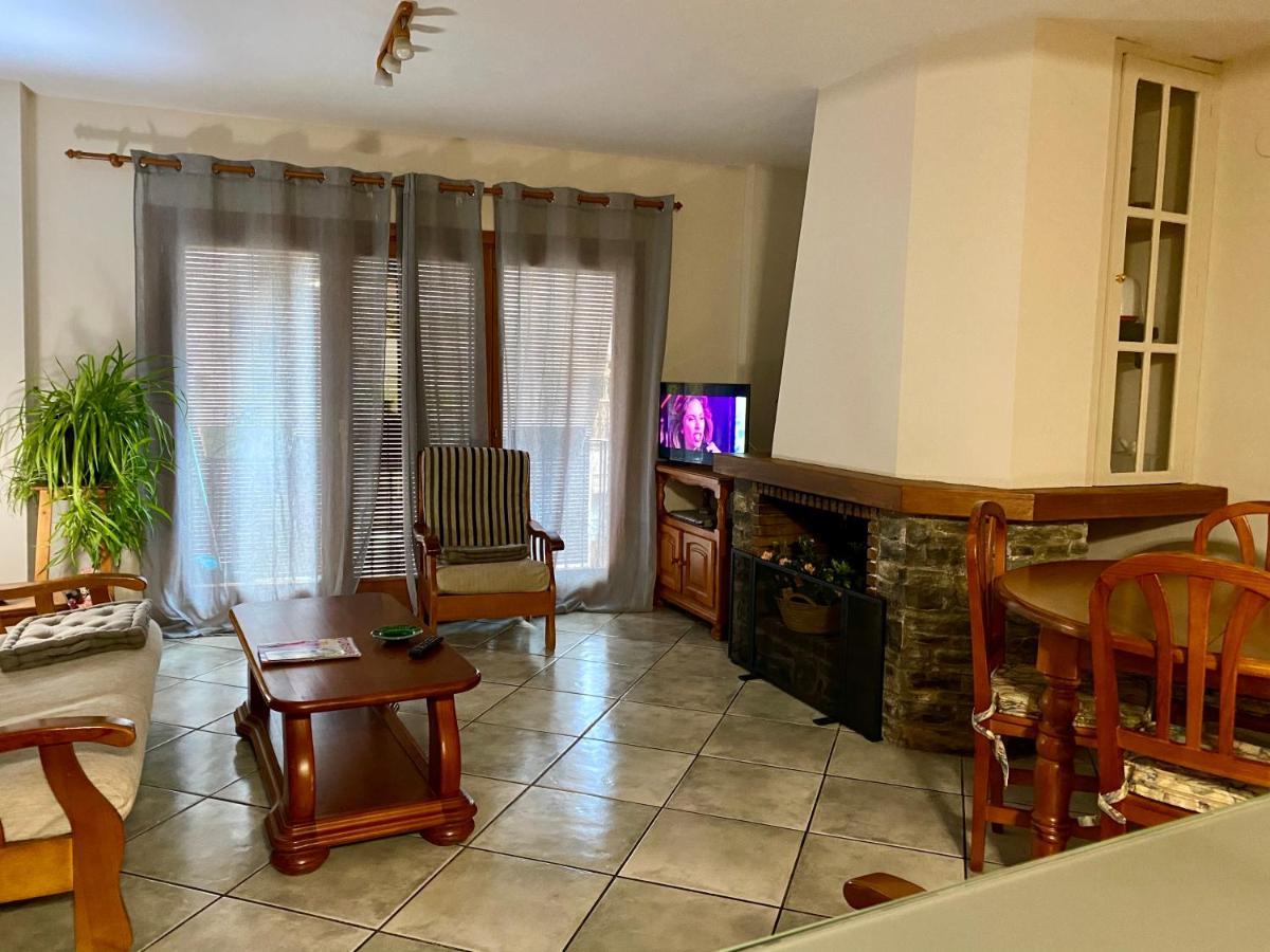 La Fusteria Del Casat Apartment Sarroca de Bellera ภายนอก รูปภาพ