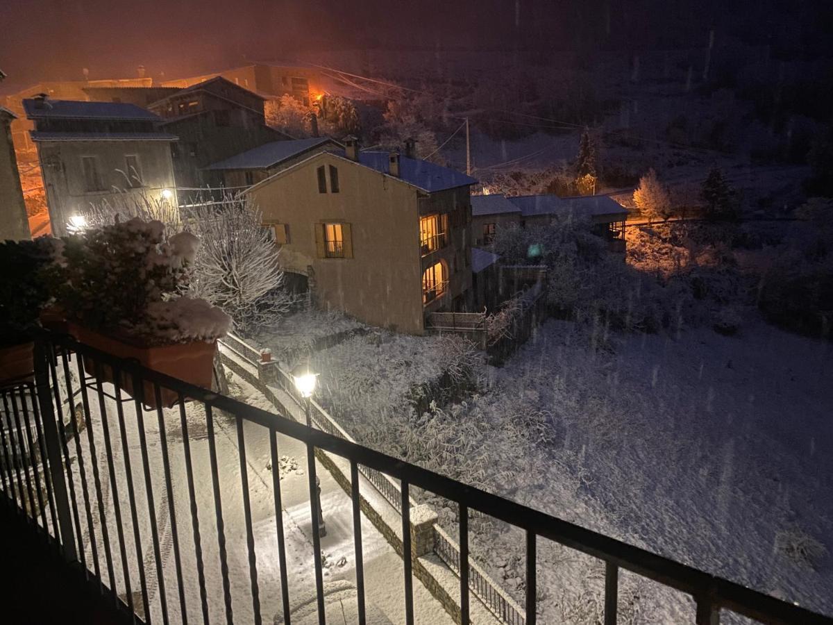 La Fusteria Del Casat Apartment Sarroca de Bellera ภายนอก รูปภาพ