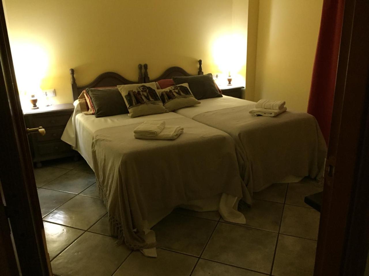 La Fusteria Del Casat Apartment Sarroca de Bellera ภายนอก รูปภาพ